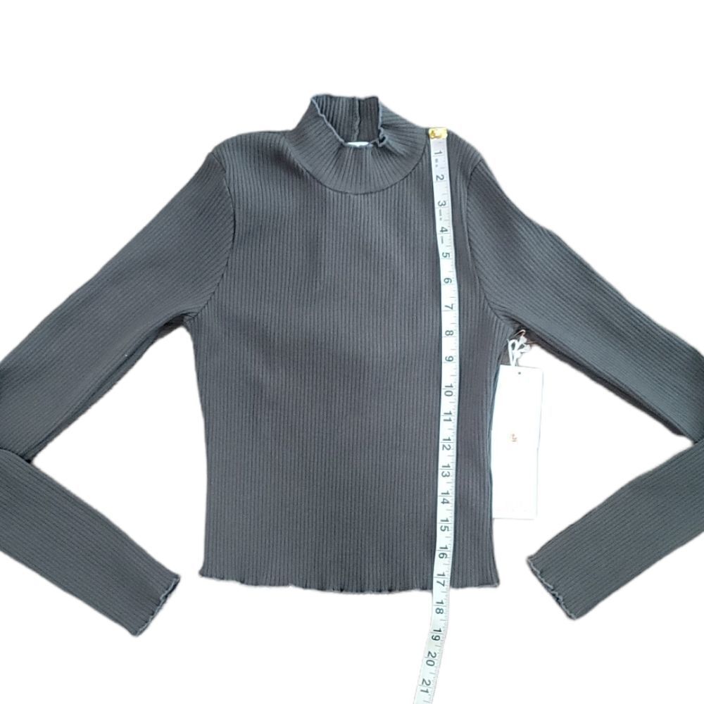 Good American Mock Neck Rib Top - Picture 10 of 10
